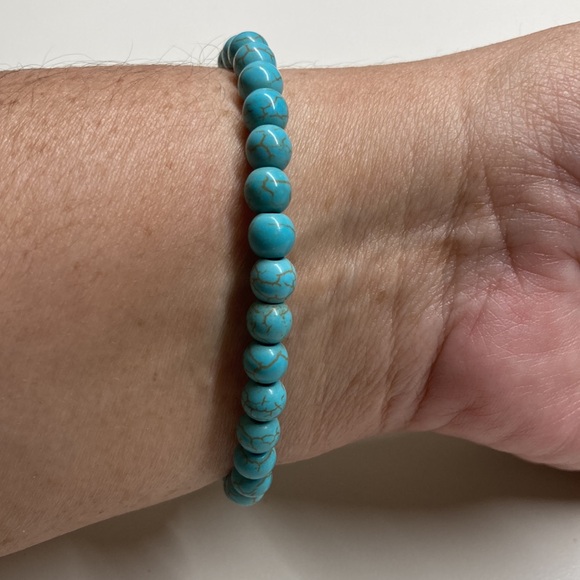 Turquoise Beaded Bracelet with Round Turquoise Accent One size fits most 7.5 in - Picture 5 of 13